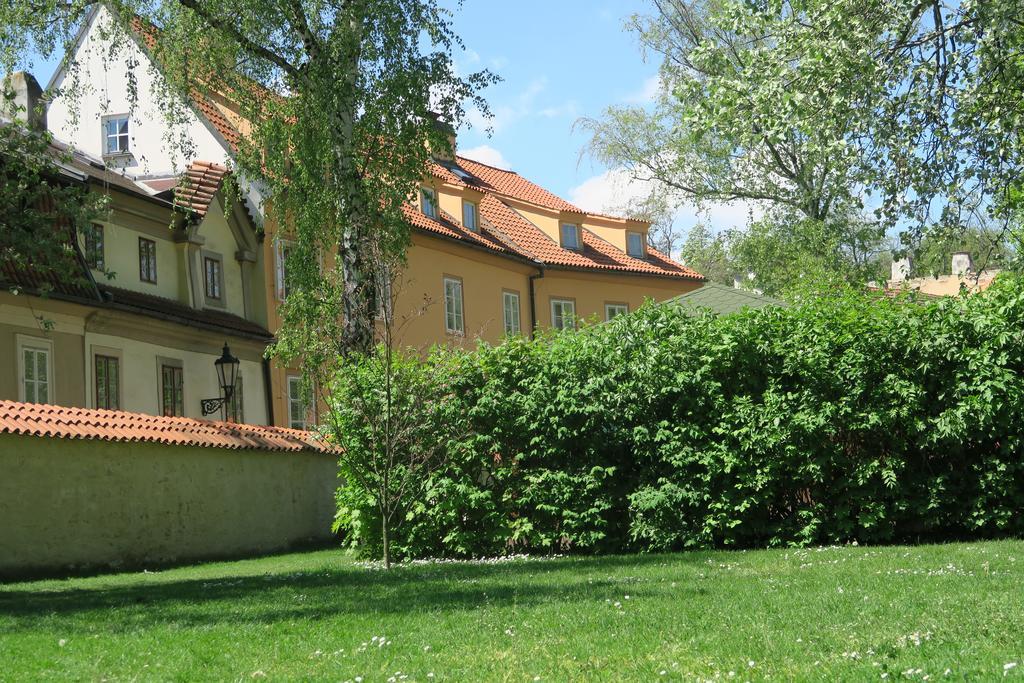 Garden Residence Prague Castle エクステリア 写真